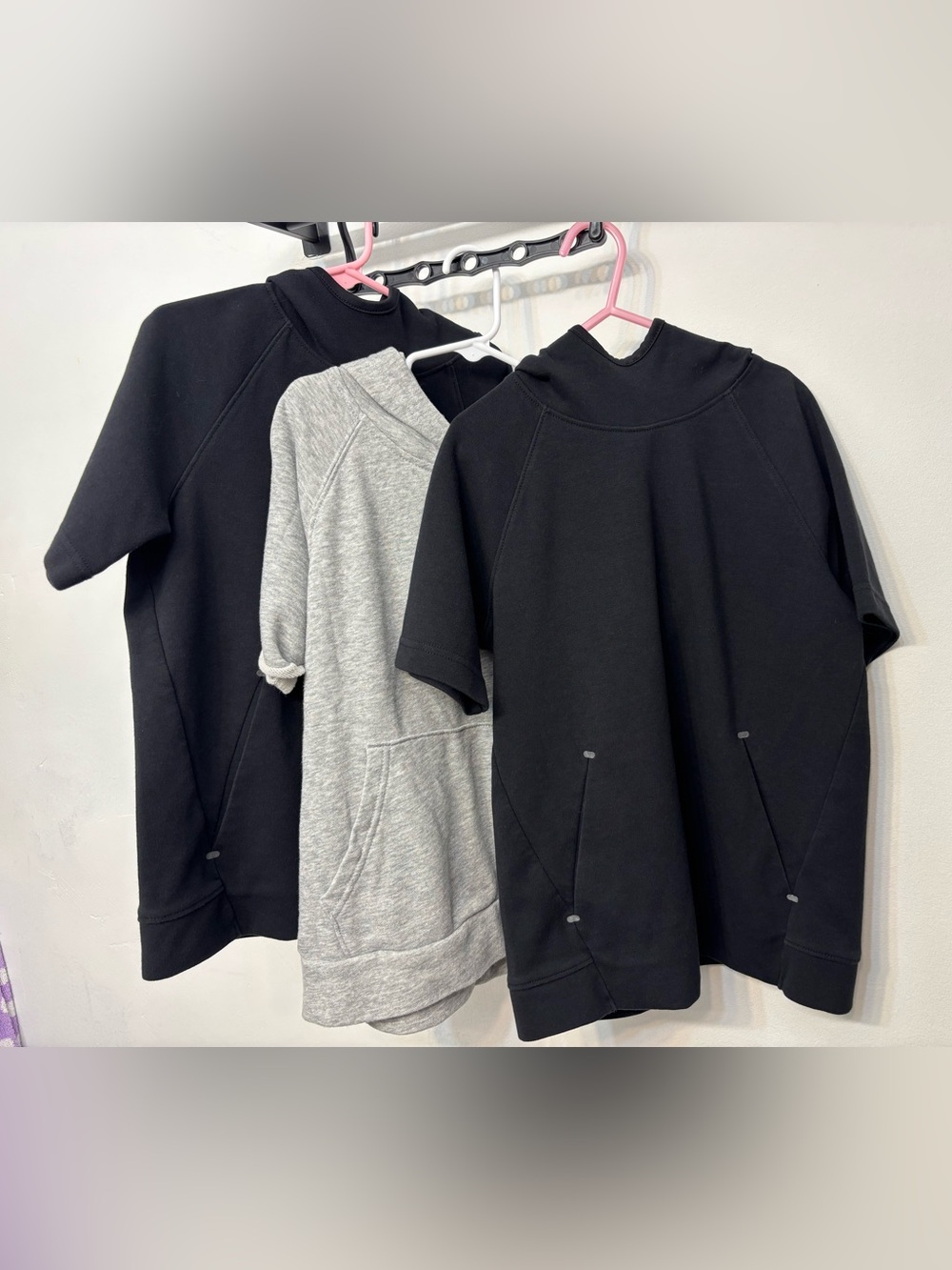 Old Navy Dynamic Fleece Stretch Short Sleeve Hoodie 2 Black & 1 Gray Boys Med 8